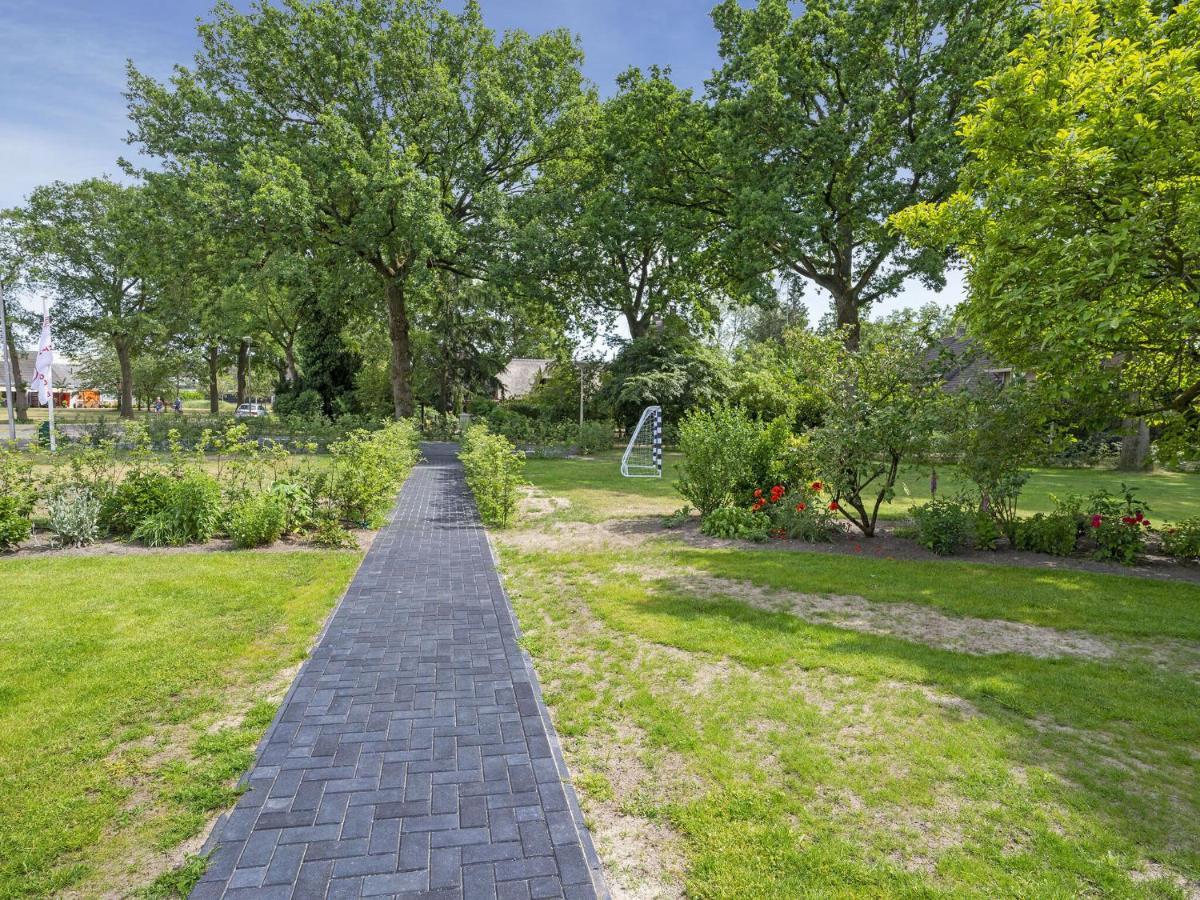 Charming Villa In Lemele With A Nice Garden Exterior photo